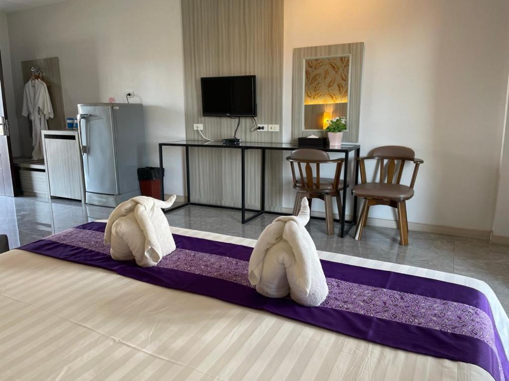 Embryo Hotel Паттайя Экстерьер фото