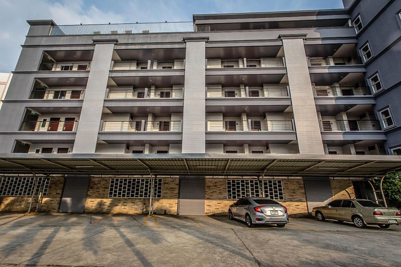 Embryo Hotel Паттайя Экстерьер фото