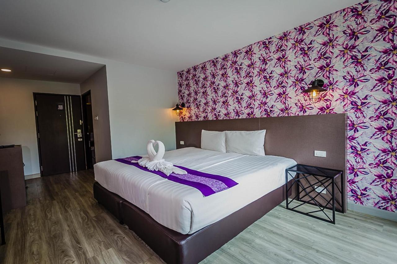 Embryo Hotel Паттайя Экстерьер фото