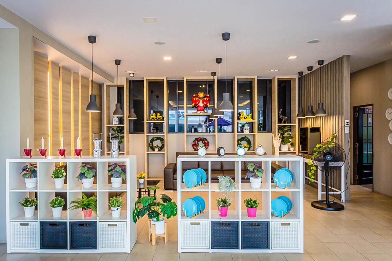 Embryo Hotel Паттайя Экстерьер фото